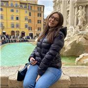 Studentessa del liceo disposta ad offrire aiuto-compiti in tutte le materie e ripetizioni più specifiche di italiano ed inglese per ragazzi di elementari e medie